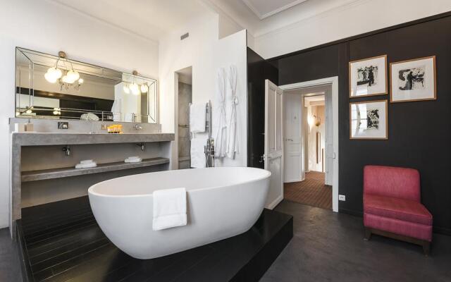 Hôtel Particulier, Le 28