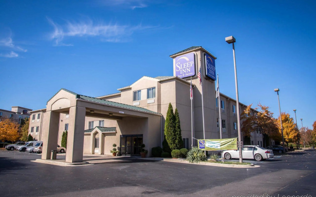 Sleep Inn & Suites at Concord Mills