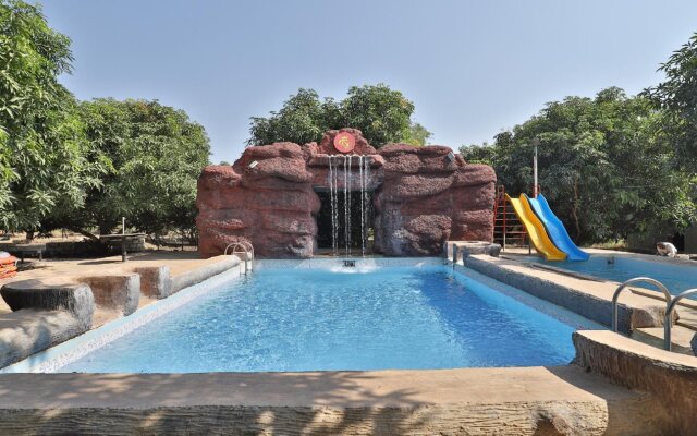 Capital O 24717 Raichura Farm Stay