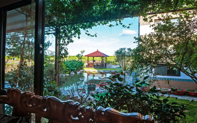 Riverbank B&B