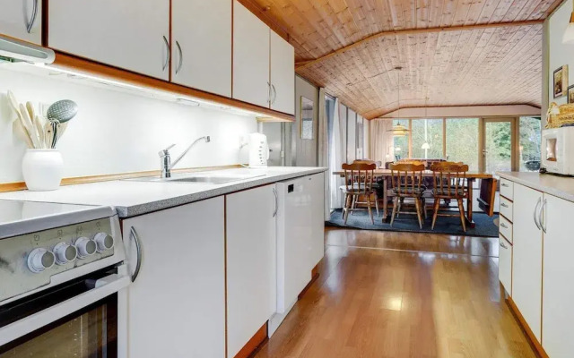 6 Person Holiday Home in Albaek