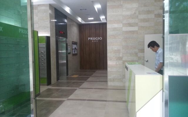 Ten-Q Global Residence