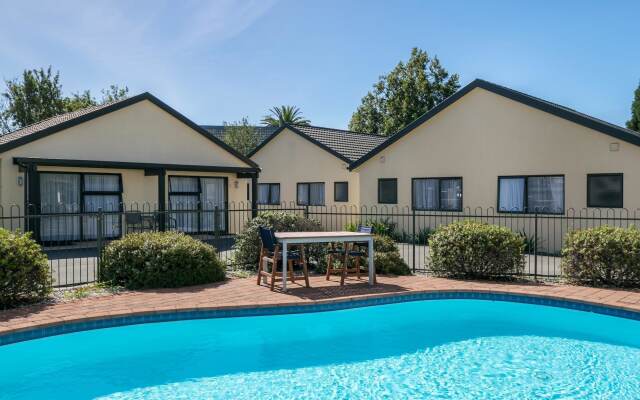 Ashleigh Court Motel
