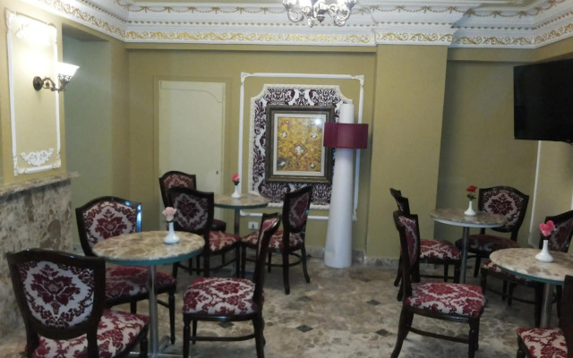 Kanzy Hotel