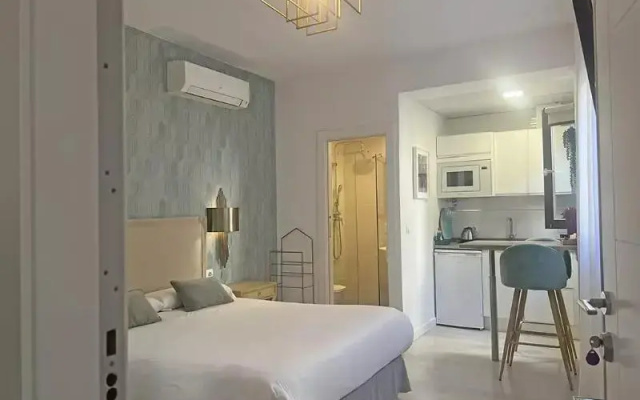Estudios Real Suites 3000