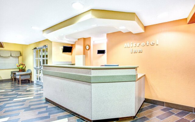 Microtel Inn by Wyndham Newport News Airport