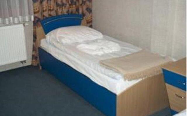 Hotel 222