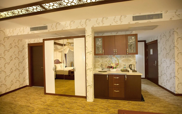 Mitannia Regency Hotel