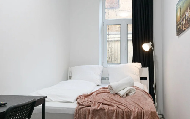 Enkplatz U3- Affordable 5BR shared Apt.