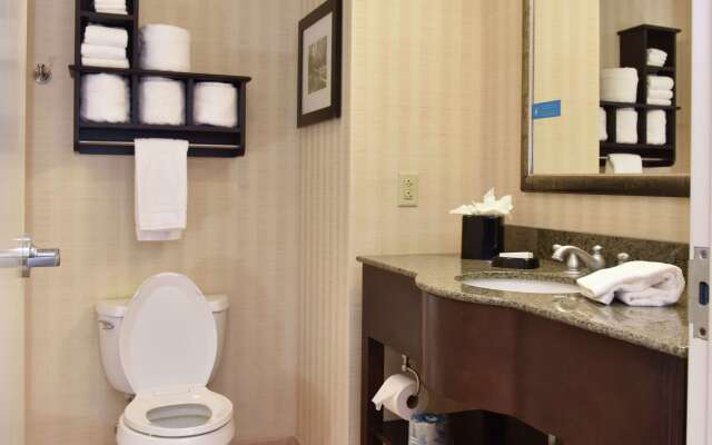 Hampton Inn & Suites Alexandria
