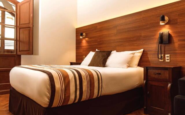 San Juan Suites