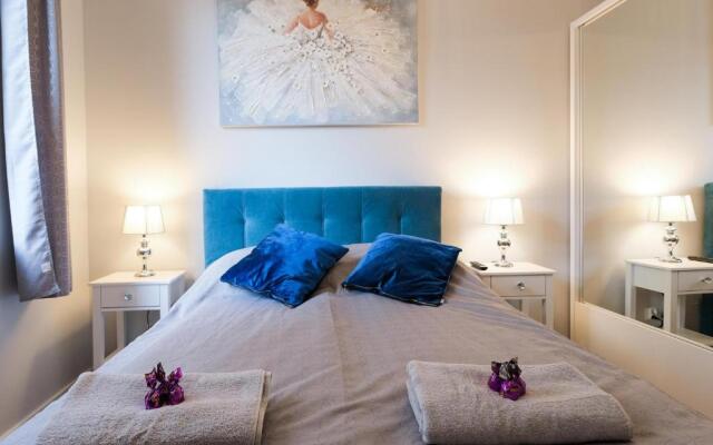 BaySide Apartments Garden Gates