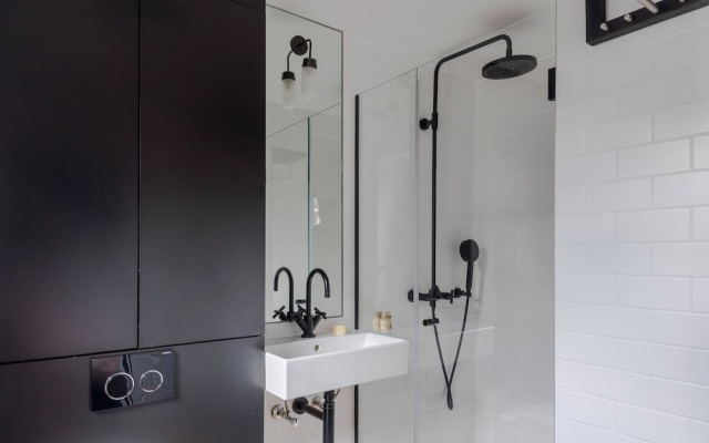 The Acre Penthouse - Covent Garden - by Frankie