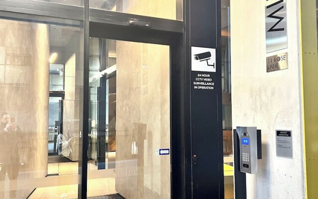 ReadySet Apartment at Midtown