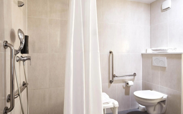 B&B HOTEL NANTERRE Rueil Malmaison