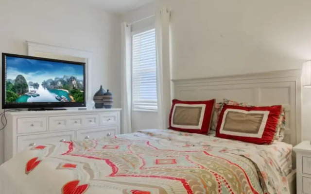Amazing 4bdr House With Pool