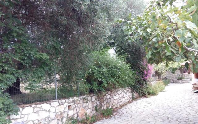 The Stone House-Zacharatos Nikolaos