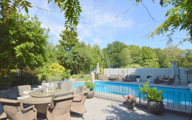 Opulent Villa with Sauna, Hot Tub, Pool