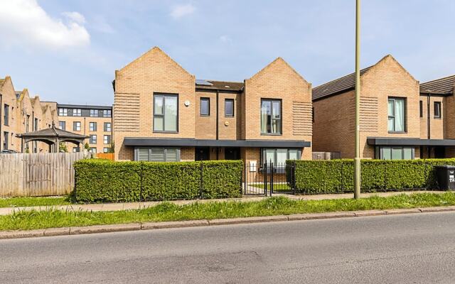 Semi-detached House With Modern Bespoke Interior
