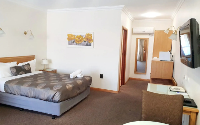 Golden Grain Motor Inn