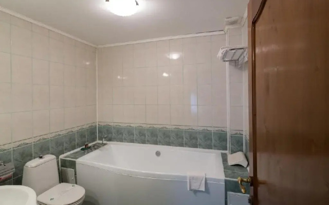 Complex Medieval Unglerus