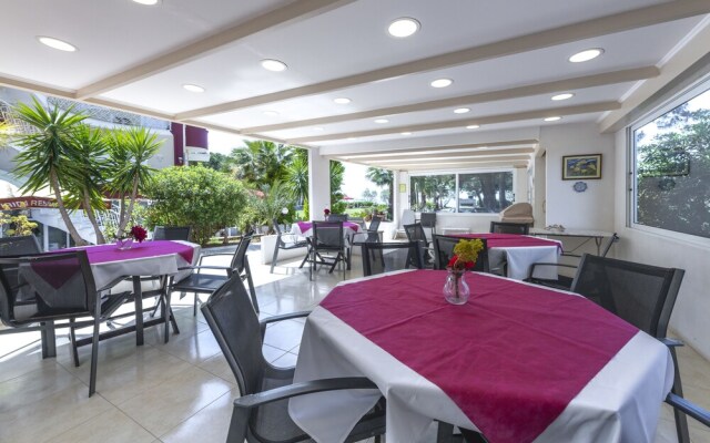 Irida Resort