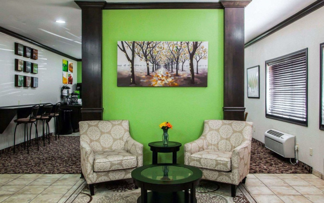 Quality Inn Forsyth - Decatur