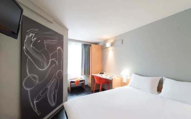 ibis La Rochelle Centre Historique Hotel