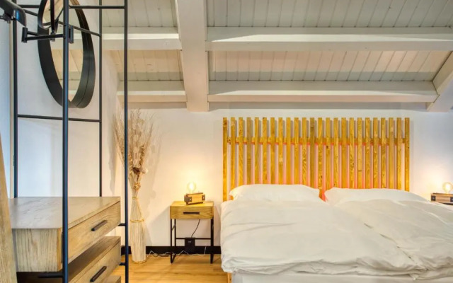 Alaia Lodge