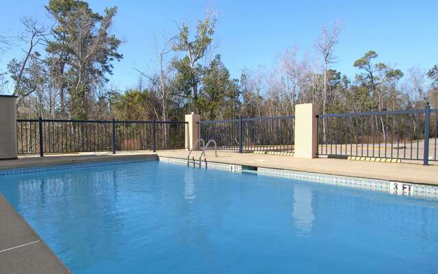 Days Inn by Wyndham Ocean Springs