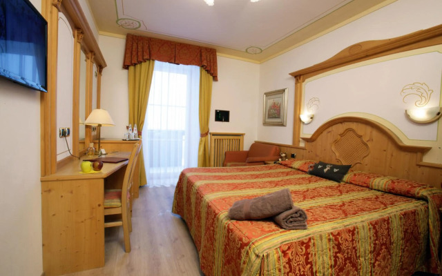 Alexander Hotel Alpine Wellness Dolomites