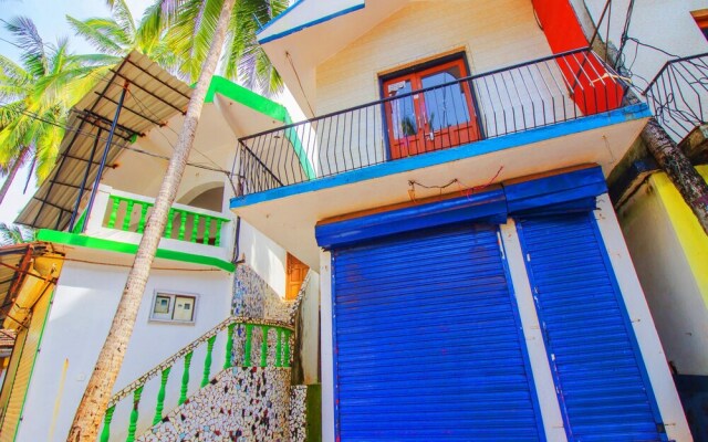 OYO 18354 Home Elegant Studio Baga Beach