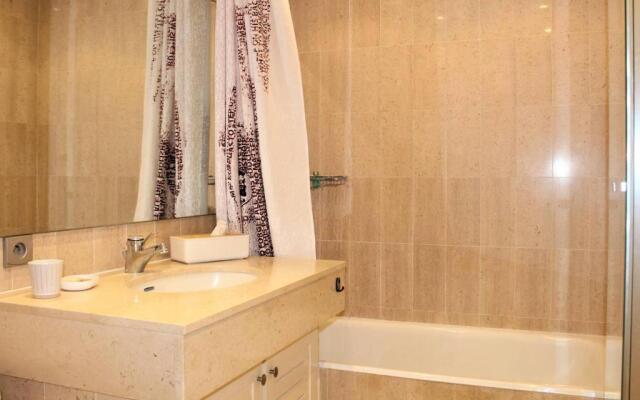 Appartement Villeneuve-Loubet, 1 pièce, 2 personnes - FR-1-252A-65