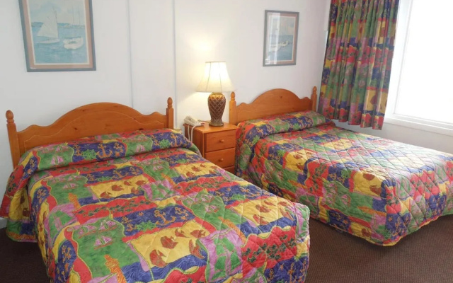Skylark Resort Motel