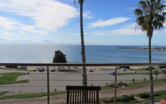 Point Village Accommodation - Santos 41