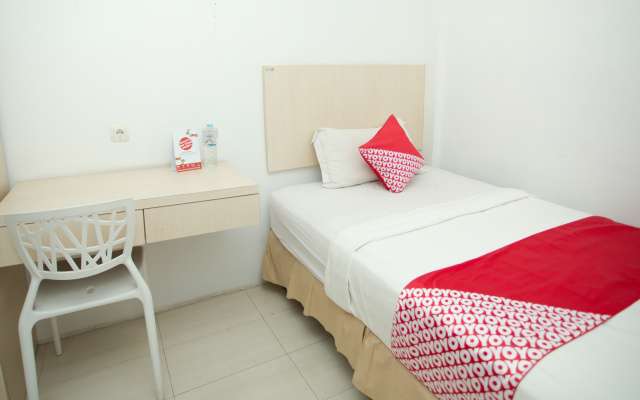 Hotel O Lapan Lapan – Guest Rooms – Banjarmasin