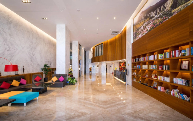 Full Kind Hotel