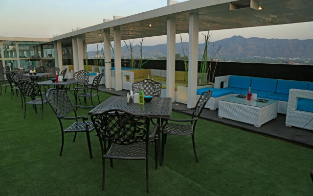 Hotel LN Courtyard