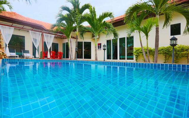 Majestic Villas Cosy Beach Pattaya