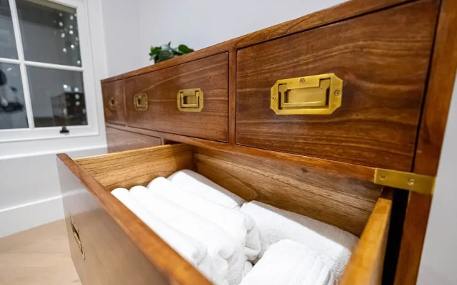 Three Bed Apts near Spitalfields Mkt