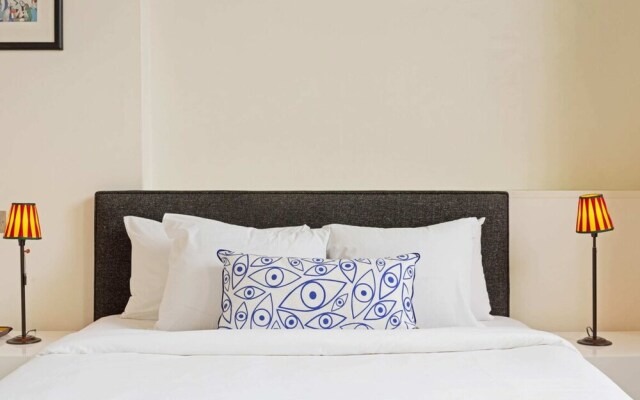 Bright 2 Bedroom Apartment in South Kensington