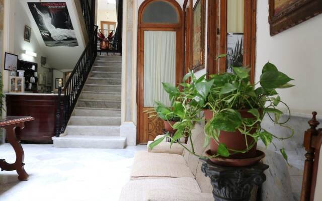 Nuevo Hotel