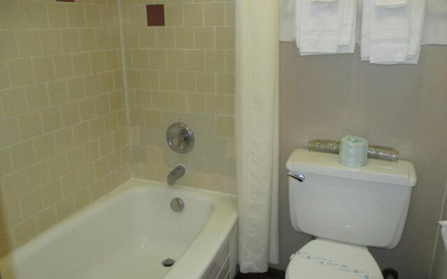 OYO Hotel St. Helens, OR