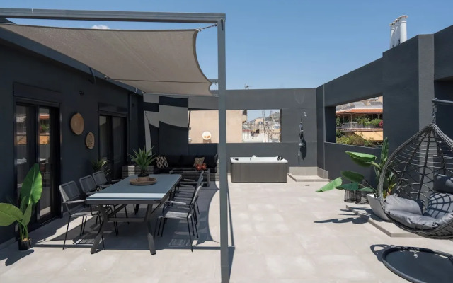Kosmos Luxury Residences