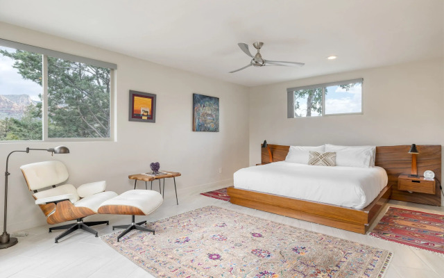 The Viewpoint by Avantstay Luxe Home + Spa/views