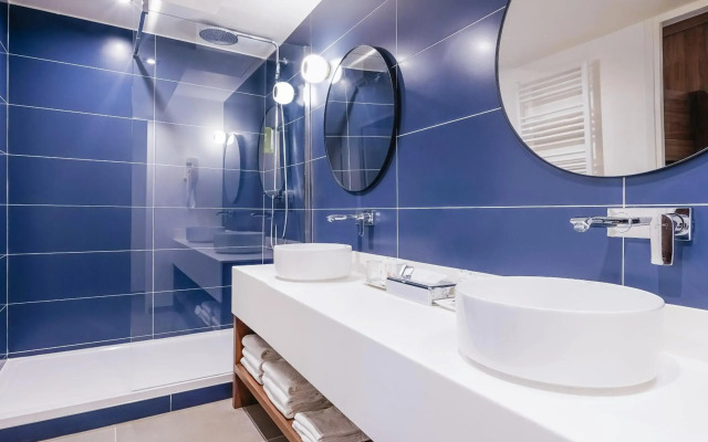 Timhotel Le Louvre