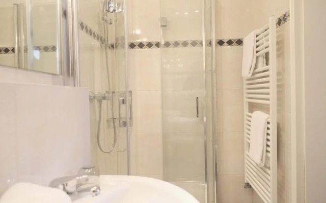 Bundiswung 9, Whg.3, GB2