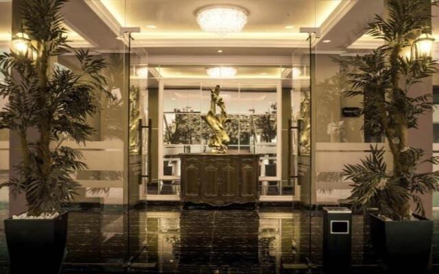 Raden Wijaya Hotel & Convention