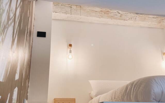 Pietro Micca 4 - Mansarda in Bianco P IVA