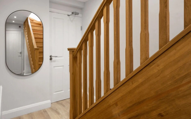 2 Bedroom Apartment near Town Center